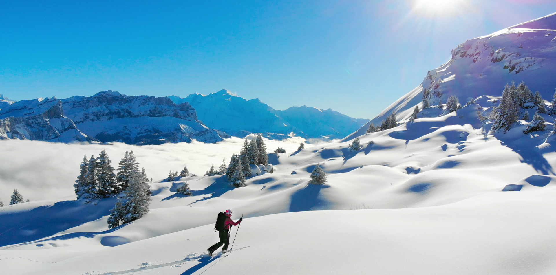 Partez à l'aventure dans les montagnes SKI DE RANDONNÉE